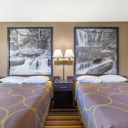 Super 8 By Wyndham Weston Wv Hotel Ngoại thất bức ảnh