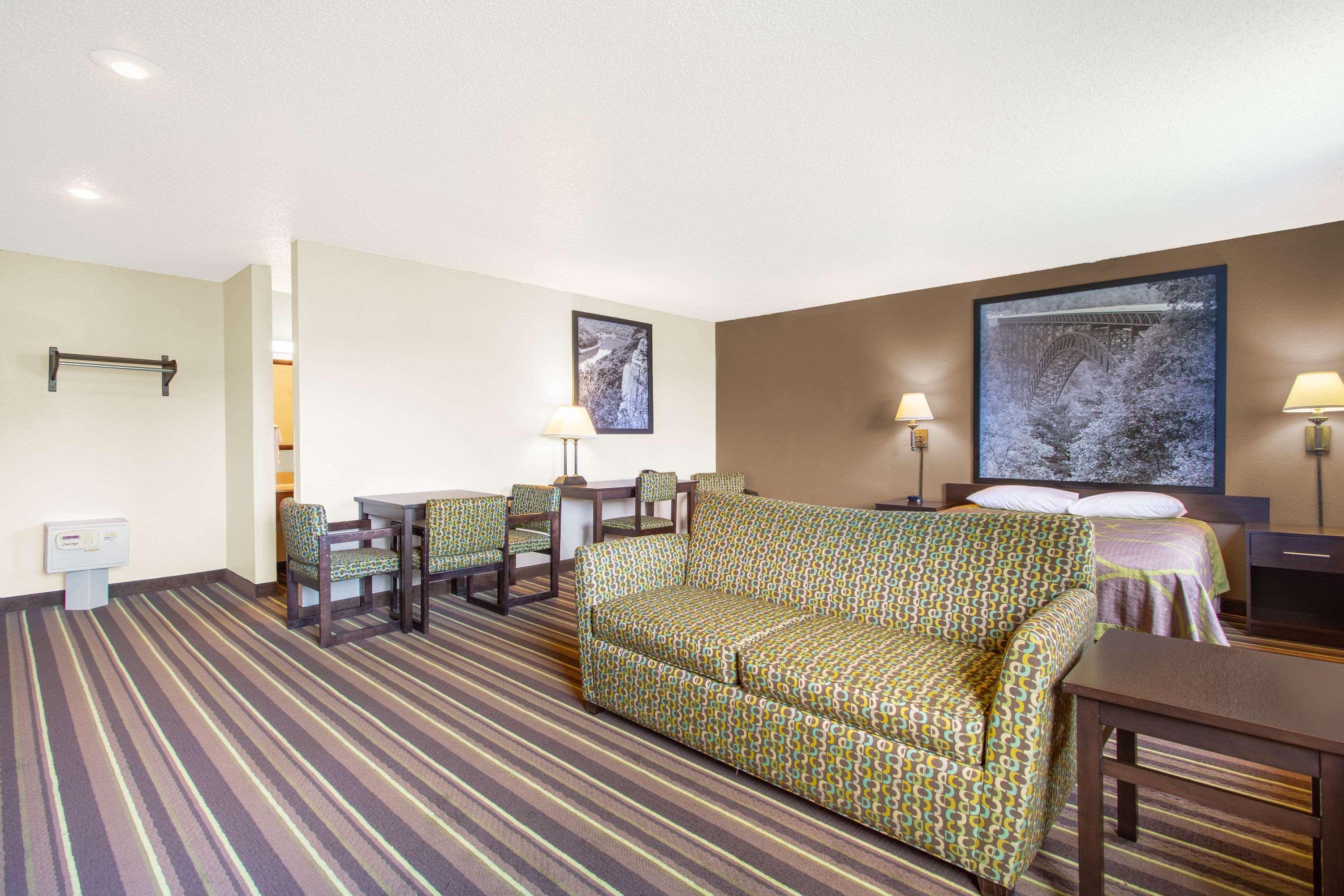Super 8 By Wyndham Weston Wv Hotel Ngoại thất bức ảnh