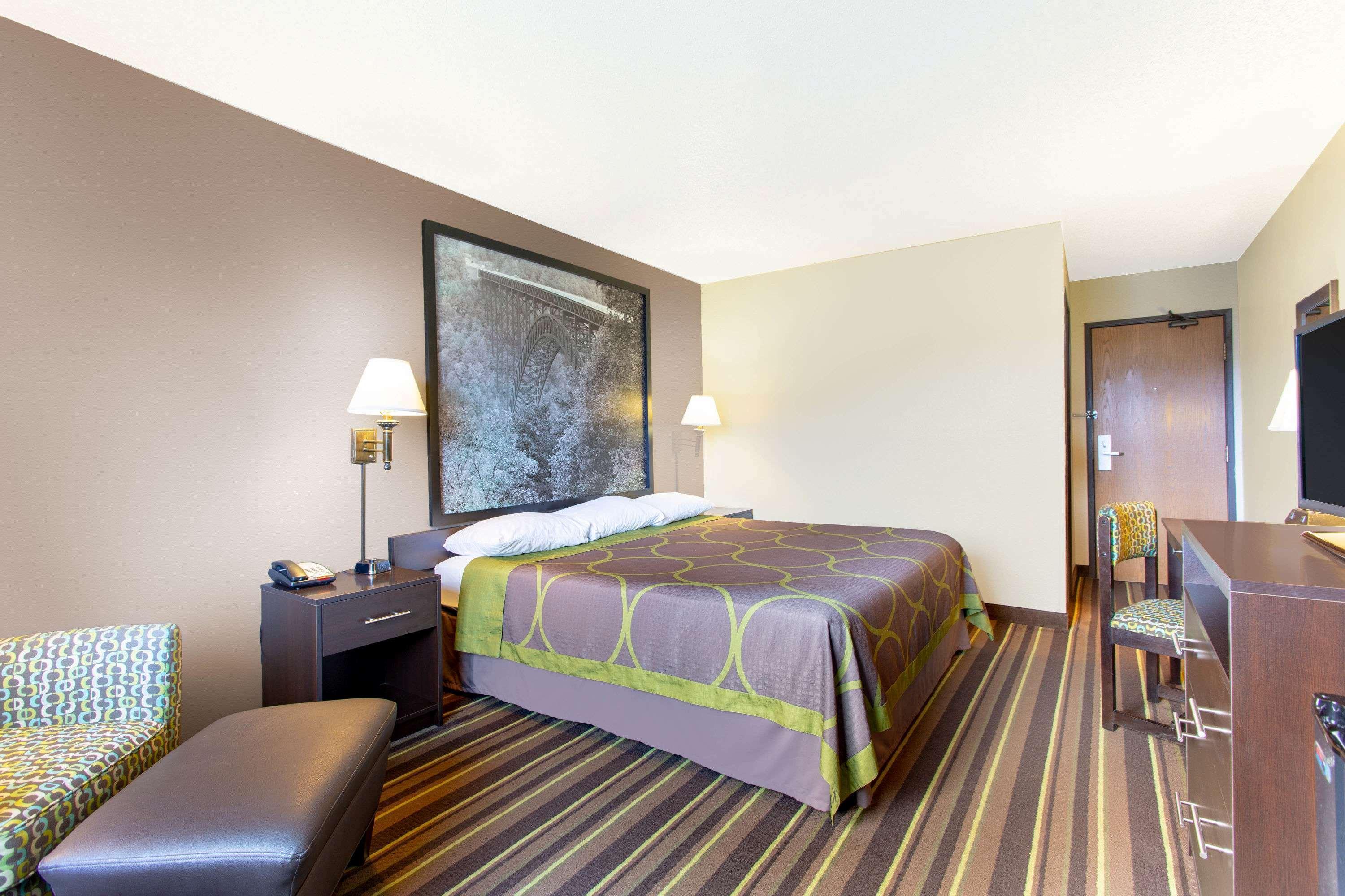 Super 8 By Wyndham Weston Wv Hotel Ngoại thất bức ảnh